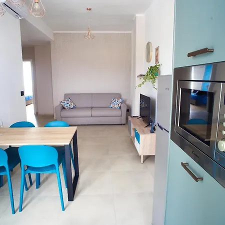 Ampio Bilocale Panoramico Ristrutturato Inalpi Arena - *